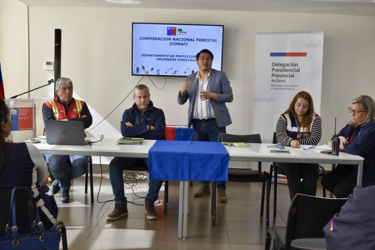 Desarrollan mesa provincial sobre protección contra incendios forestales