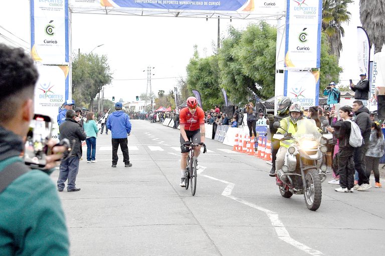 Francisco Kotsakis ganó la tradicional Open de Ciclismo