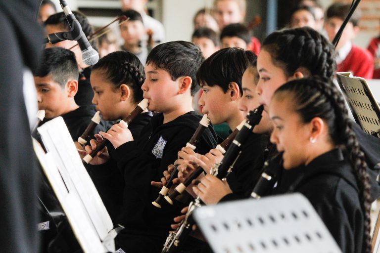 Orquesta Sinfónica Infantil de la escuela Carlos Trupp se lució en Linares
