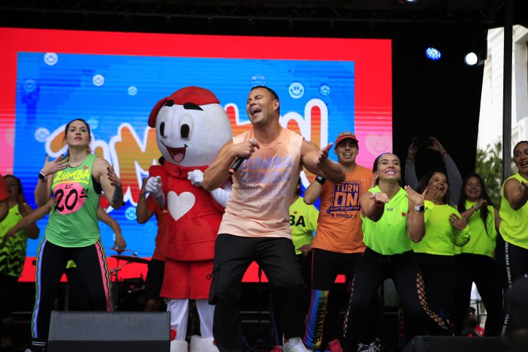 La Gira Teletón trajo alegría y música a Talca