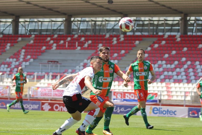 Nueva derrota esta vez con polémico arbitraje