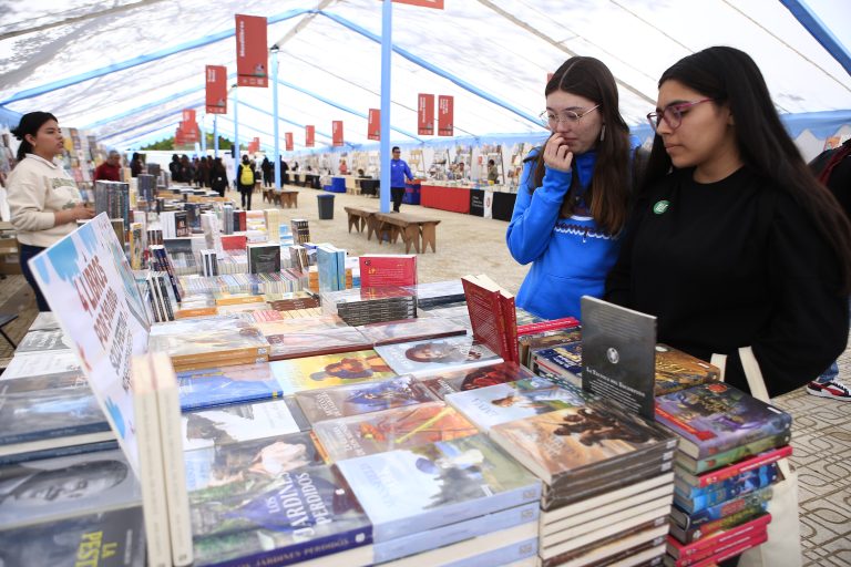 En primavera florecen los libros en la Alameda talquina