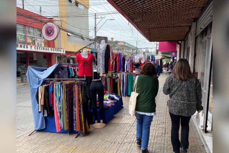 Presidente de la Cámara de Comercio de Curicó reitera que ambulantes deben ser “reubicados”