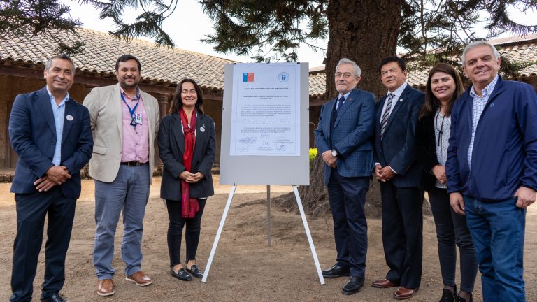 Celebran acuerdo que permitirá recuperar centenaria Villa Cultural Huilquilemu
