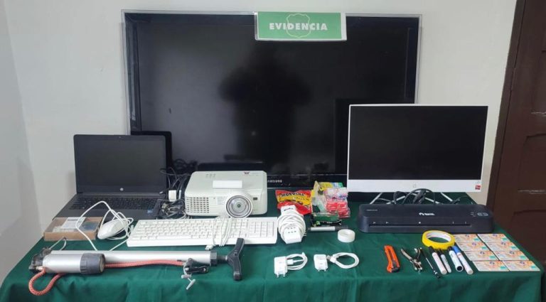 Robo afectó a establecimiento educacional en sector Los Niches