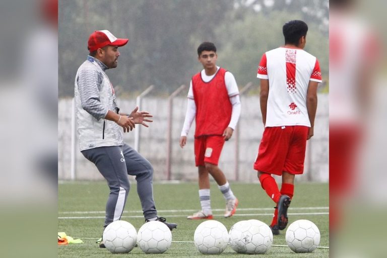 Curicó Unido inicia prueba de jugadores