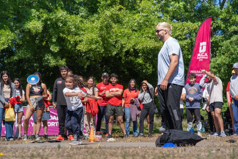 Campeón panamericano lideró clínica deportiva