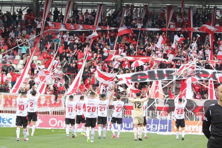 Albirrojos en tierra de definiciones