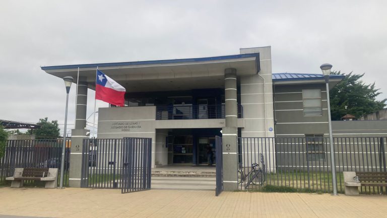 Profesor acusado de maltratar a alumno autista no podrá acercarse al menor