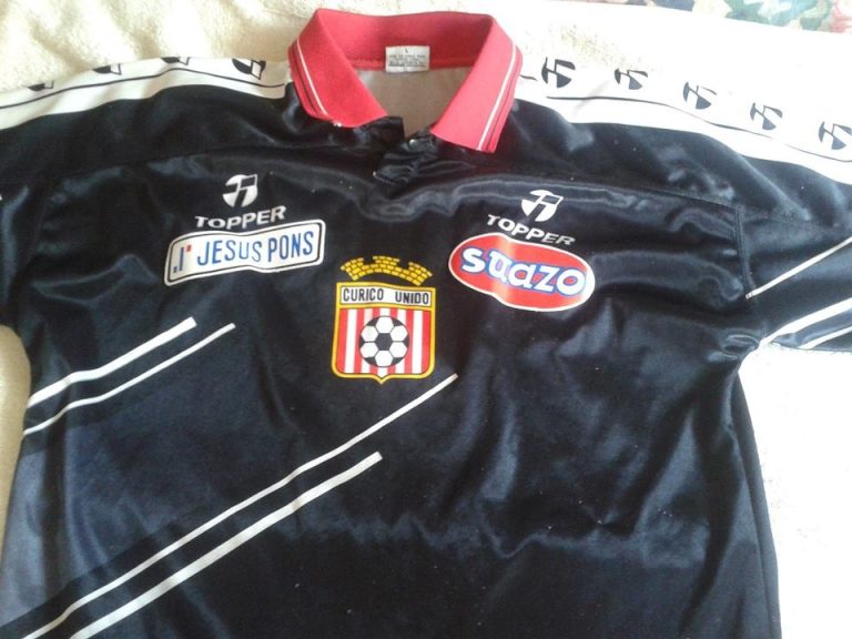 Se busca camiseta de Curicó Unido: Sería el mejor regalo de Navidad