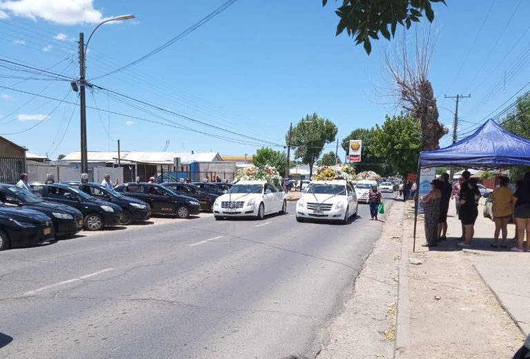 Emotiva y multitudinaria despedida al exalcalde de Cauquenes