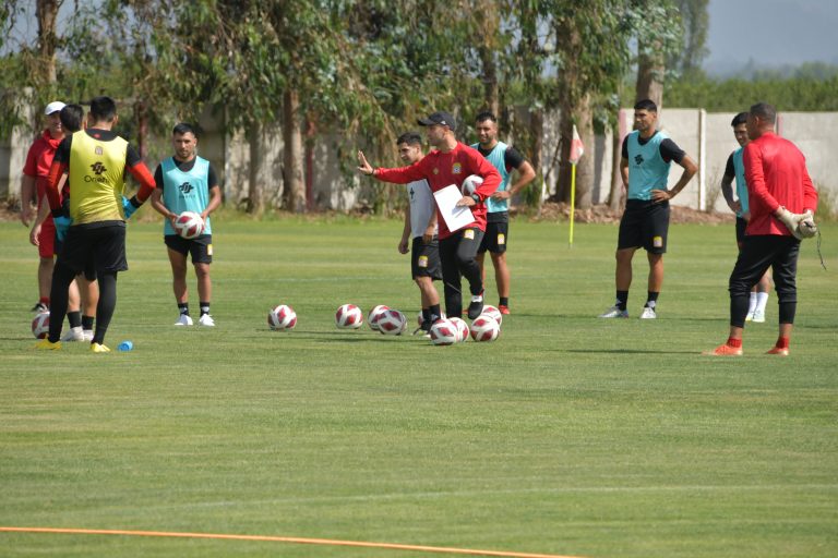 Los técnicos que dirigirán en la “B”