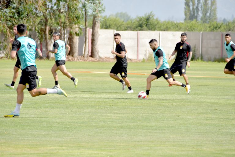 Se viene el primer amistoso del 2024 para Curicó Unido