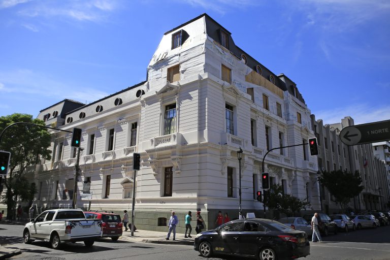 Edificio de ex Intendencia podrá retomar su reconstrucción tras un año de quedar inconclusa