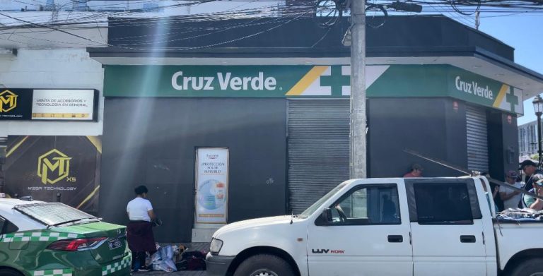 Entraron por el techo: Delincuentes roban céntrica farmacia de Talca