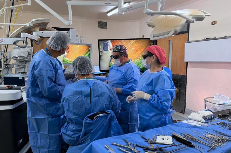 Realizaron primera cirugía de extracción de tumor cerebral