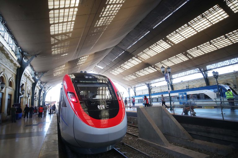 El 19 de enero llegan a Curicó los trenes más rápidos y modernos de Sudamérica