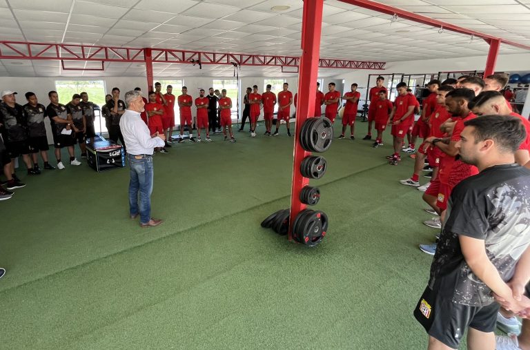 Curicó Unido inició ayer sus trabajos en Santa Cristina