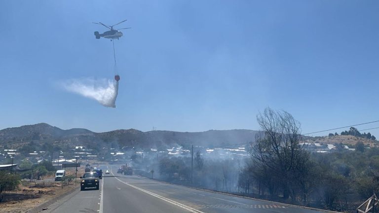 Trabajador muere electrocutado y genera incendio