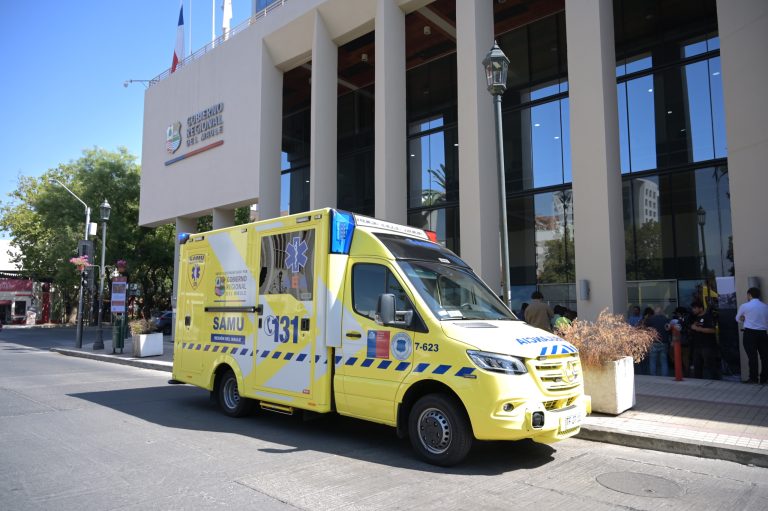 Gobierno Regional entregó nueva ambulancia para base SAMU Talca
