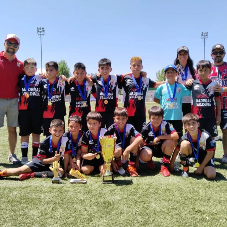 Más de 200 niños participaron en el campeonato “Todos Somos Amigos”
