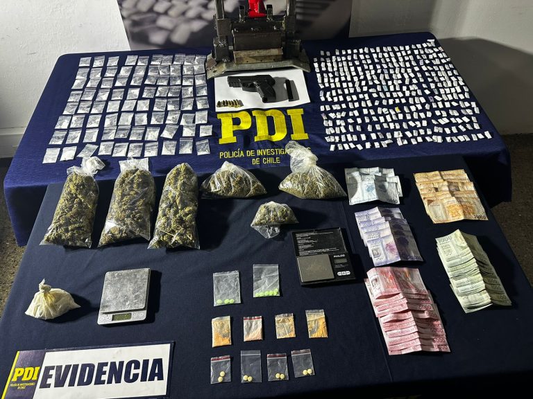 Detienen a colombianos por tráfico de drogas