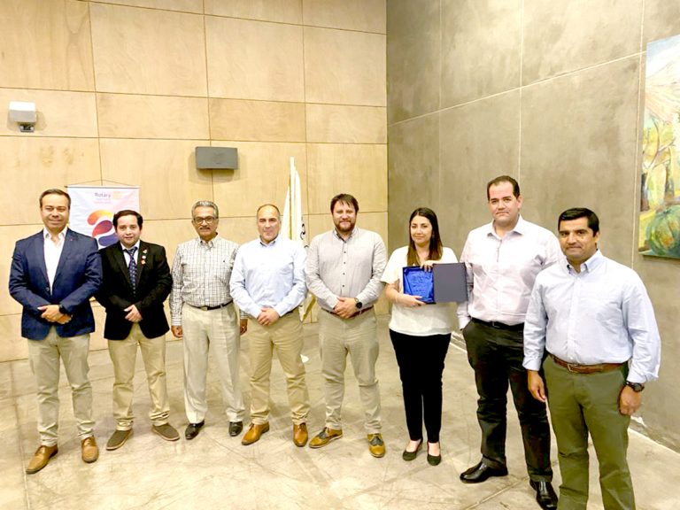 Rotary Club entregó reconocimiento a eléctrica curicana