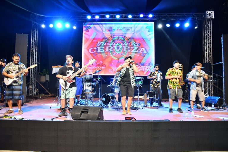 Refrescante fin de semana con toque de solidaridad en Sagrada Familia