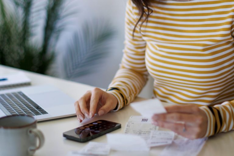 Académico y director de Magíster de Economía de cara a marzo: “Es importante planificarse, no gastar desenfrenadamente”