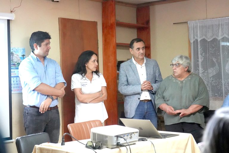 Anuncian inicio de obras de la pasarela en Vista Hermosa