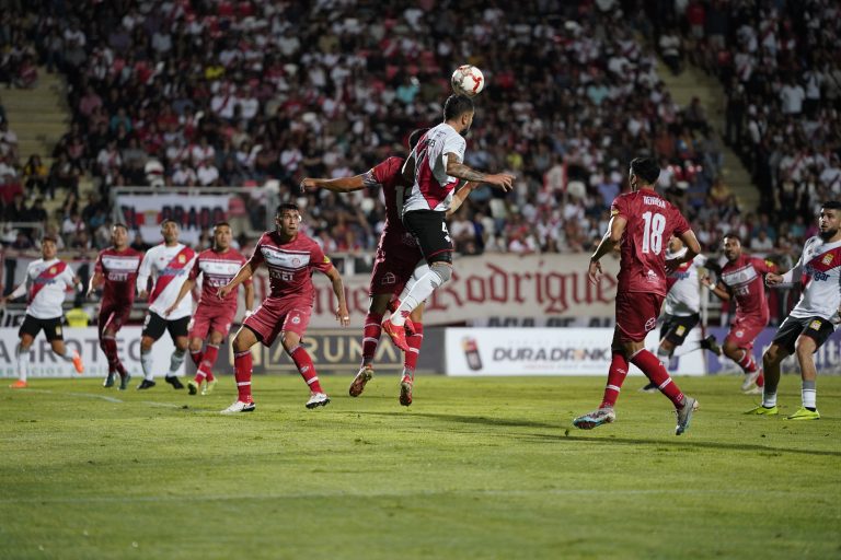 El Curi a la cancha en Santiago