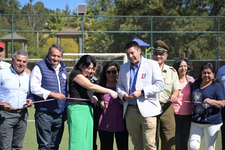 Entregan cámaras de seguridad en Vichuquén