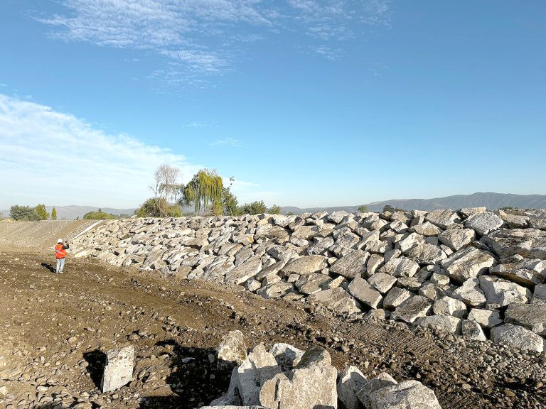 En marcha construcción de defensas fluviales en siete ríos del Maule