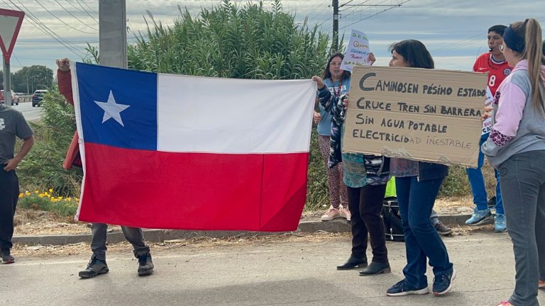 Pobladores cortaron el tránsito por la Ruta 5 Sur demandando mayor seguridad