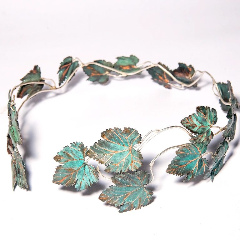 Jathier joyas presentará  Tiara de la embajadora