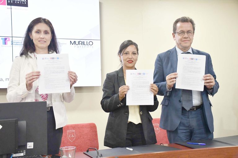 U. Autónoma y Seremi de Educación acuerdan fortalecer la Enseñanza TP