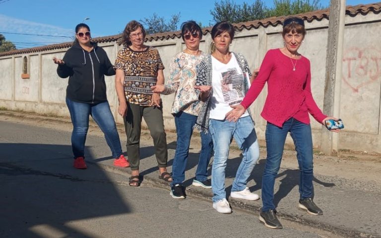 Vecinos de La Poza están preocupados por hundimiento de calles y grietas en viviendas