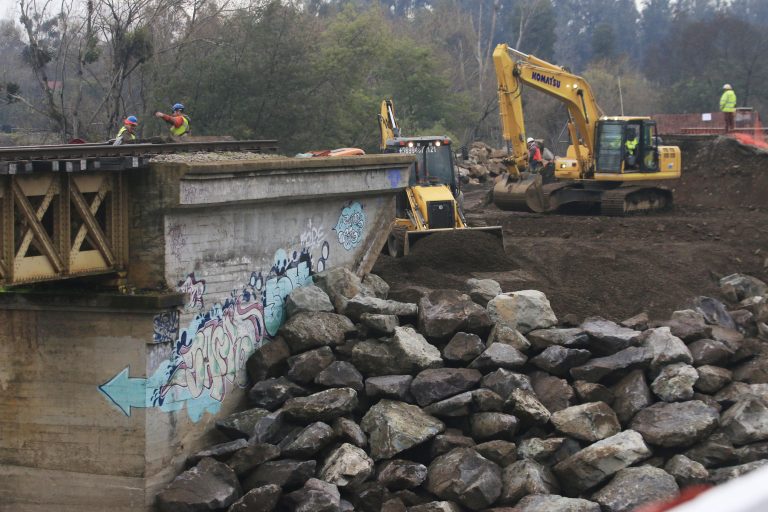 Gasto del MOP en el Maule desata fuego político cruzado