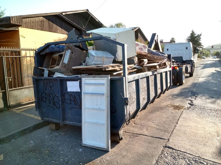 Con gran demanda sigue programa de retiro de enseres en desuso