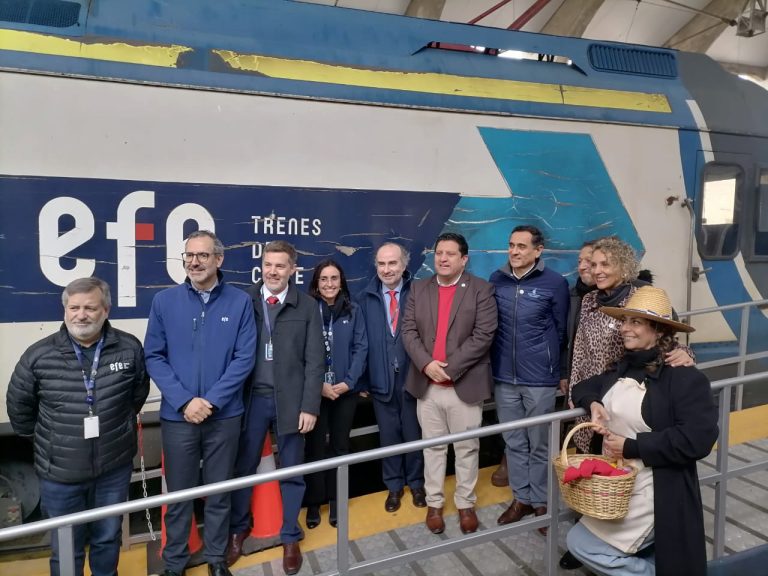 Con viaje demostrativo dan a conocer nuevo servicio ferroviario