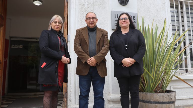 Asumen nuevos directores en tres establecimientos educacionales de Molina