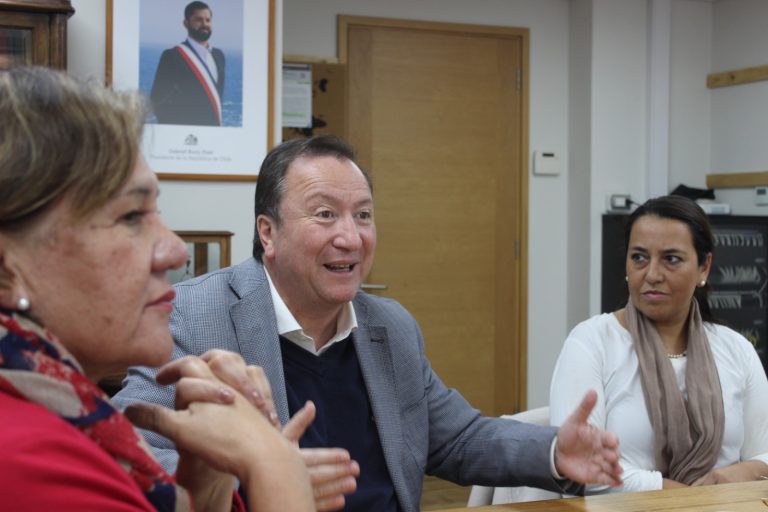 Servicio de Salud y municipio de Talca analizan ampliación del Cesfam Dionisio Astaburuaga