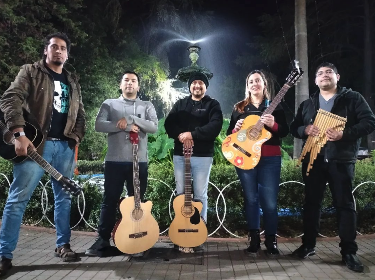 Con metas muy definidas banda SurNativo sigue cultivando el folklore latinoamericano
