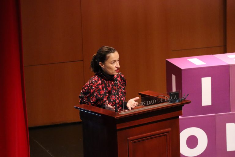 Congreso abordó importancia de terminar con las brechas de género