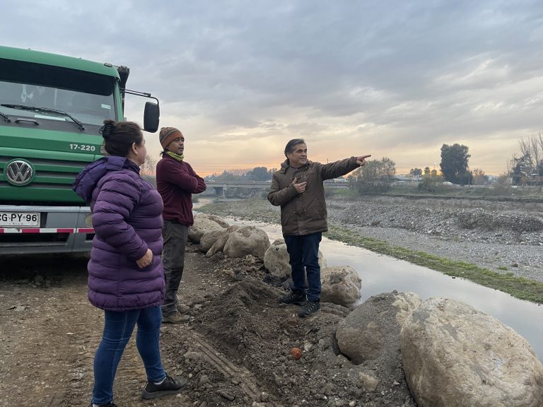 Vecinos manifiestan su molestia por trabajos comprometidos que siguen sin ser ejecutados
