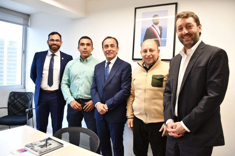 Plantean necesidad que Sagrada Familia pueda contar con un centro polideportivo