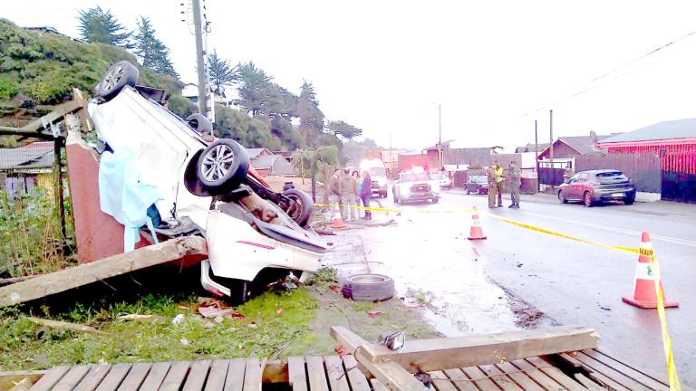 Funcionaria municipal de Chanco y popular cantante de rancheras murió en accidente