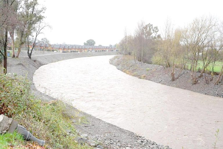 Precipitaciones afectaron  a familias curicanas