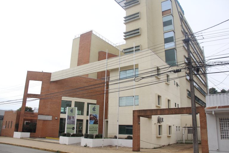 Municipalidad de Curicó analiza arriendo con opción de compra de edificio de La Araucana