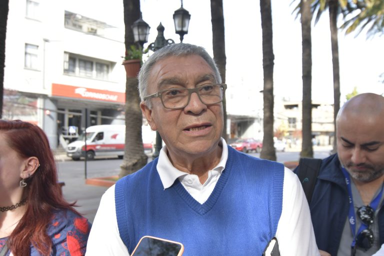 Insisten en falta de medidas de seguridad para trabajadores de Cesfam, Cescof y SAR